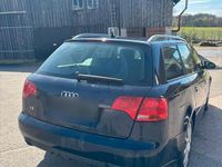 Gebraucht Audi A4 160 PS (117 kW) 2005 Blau Kombi