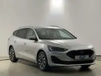 Gebraucht Ford Focus Titanium 125 PS (91 kW) 2024 Silber Limousine