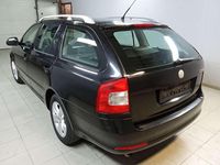 Gebraucht Skoda Octavia Ambiente 80 PS (58 kW) 2010 Schwarz Kombi