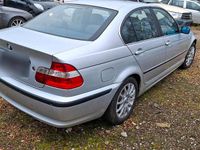 Gebraucht BMW 318 145 PS (106 kW) 2004 Grau Limousine