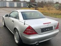Gebraucht Mercedes SLK200 136 PS (100 kW) 1997 Silber Cabrio
