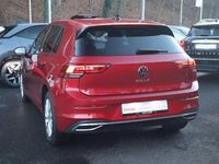 Gebraucht VW Golf VIII Active 131 PS (96 kW) 2022 Kings red metallic Limousine