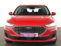Używany Ford Focus Titanium 116 KM (85 kW) 2023 Czerwony Sedan/Limuzyna