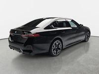 Gebraucht BMW 520 M Sport 197 PS (144 kW) 2025 Schwarz Limousine