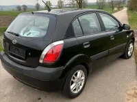 Gebraucht Kia Rio 84 PS (61 kW) 2005 Schwarz Kleinwagen