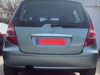 Gebraucht Mercedes A150 Elegance 95 PS (69 kW) 2005 Grün Van / Kleinbus