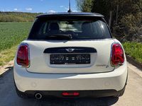 Second-hand Mini Cooper D 116 CP (85 kW) 2017 Alb Hatchback