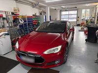 Second-hand Tesla Model S 309 kW (421 CP) 2014 Roșu Hatchback