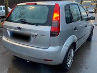 Usata Ford Fiesta 60 CV (44 kW) 2003 Argento Utilitaria