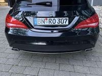 Gebraucht Mercedes CLA180 122 PS (89 kW) 2015 Schwarz Limousine