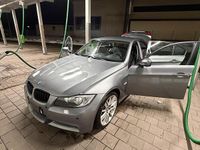 Gebraucht BMW 325 218 PS (160 kW) 2009 Silber Limousine