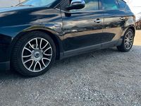 Gebraucht Lancia Delta 120 PS (88 kW) 2010 Schwarz Kleinwagen