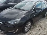 Gebraucht Opel Astra Exklusiv 165 PS (121 kW) 2015 Schwarz Kombi