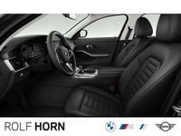 Gebraucht BMW 330 Advantage 258 PS (189 kW) 2020 Saphirschwarz metallic Kombi