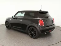 Gebraucht Mini Cooper 136 PS (100 kW) 2019 Midnight black Kleinwagen