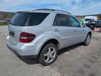 Gebraucht Mercedes ML280 190 PS (139 kW) 2006 Silber SUV