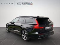 Gebraucht Volvo V60 Plus 455 PS (334 kW) 2022 Onyx black / metallic Kombi