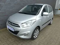 Gebraucht Hyundai i10 Style 86 PS (63 kW) 2013 Silber Kleinwagen