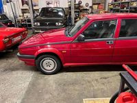 Gebraucht Alfa Romeo 75 145 PS (106 kW) 1990 Rot Limousine