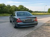 Gebraucht Mercedes E500 Avantgarde 306 PS (225 kW) 2005 Grau Limousine
