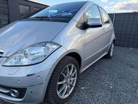 Gebraucht Mercedes A200 140 PS (102 kW) 2011 Polarsilber  metalliclack Kleinwagen