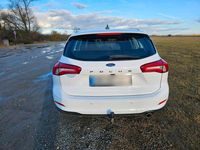 Gebraucht Ford Focus 120 PS (88 kW) 2022 Weiß Kombi