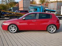 Gebraucht Alfa Romeo 147 105 PS (77 kW) 2008 Rot Kleinwagen
