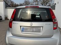 Gebraucht Suzuki Splash 86 PS (63 kW) 2010 Silber Kleinwagen