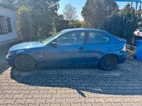 Gebraucht BMW 316 116 PS (85 kW) 2001 Blau Coupé