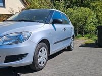 Second-hand Skoda Fabia 60 CP (44 kW) 2011 Argintiu Berlinǎ