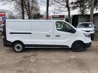 Gebraucht Renault Trafic Komfort 110 PS (80 kW) 2023 Weiß Van / Kleinbus