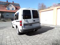 Usata Opel Combo 101 CV (74 kW) 2005 Bianco Monovolume