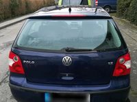 Gebraucht VW Polo 64 PS (47 kW) 2003 Blau Kleinwagen