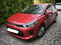 Gebraucht Kia Rio 84 PS (61 kW) 2018 Rot Limousine