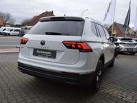 gebraucht VW Tiguan Allspace 2.0 TDI Life/DSG/7-Sitze/AHK/Navi