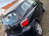 Gebraucht Toyota Yaris 68 PS (50 kW) 2001 Schwarz Kleinwagen