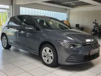 Gebraucht VW Golf VIII Life 131 PS (96 kW) 2020 Grau Limousine