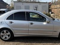 Gebraucht Mercedes C200 Classic 122 PS (89 kW) 2006 Limousine