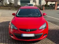 Gebraucht Opel Astra GTC Active 165 PS (121 kW) 2013 Rot Limousine
