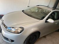 Gebraucht VW Golf VI 140 PS (102 kW) 2010 Silber Kleinwagen