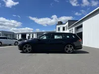 Gebraucht VW Passat R-line 150 PS (110 kW) 2023 Schwarz Kombi