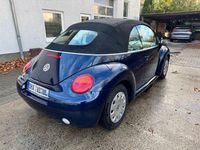 Gebraucht VW New Beetle 75 PS (55 kW) 2003 Blau Kleinwagen