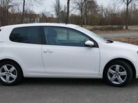 Gebraucht VW Golf VI Team 122 PS (89 kW) 2010 Weiß Kleinwagen