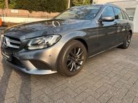 Gebraucht Mercedes C220 194 PS (142 kW) 2019 Grau Kombi