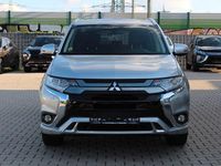 Gebraucht Mitsubishi Outlander P-HEV Basis 224 PS (164 kW) 2021 Silber SUV