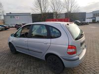 Gebraucht Renault Scénic 108 PS (79 kW) 2002 Silber Van / Kleinbus