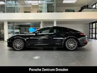 Neu Porsche Panamera 544 PS (400 kW) 2026 Tiefschwarzmetallic (metallic) Kleinwagen