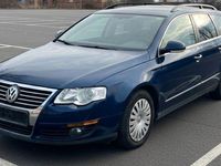 Gebraucht VW Passat Comfortline 105 PS (77 kW) 2009 Blau Limousine