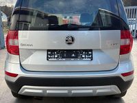 Gebraucht Skoda Yeti 110 PS (80 kW) 2015 Silber SUV