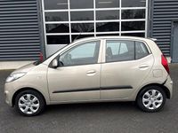 Gebraucht Hyundai i10 86 PS (63 kW) 2011 Beige Kleinwagen